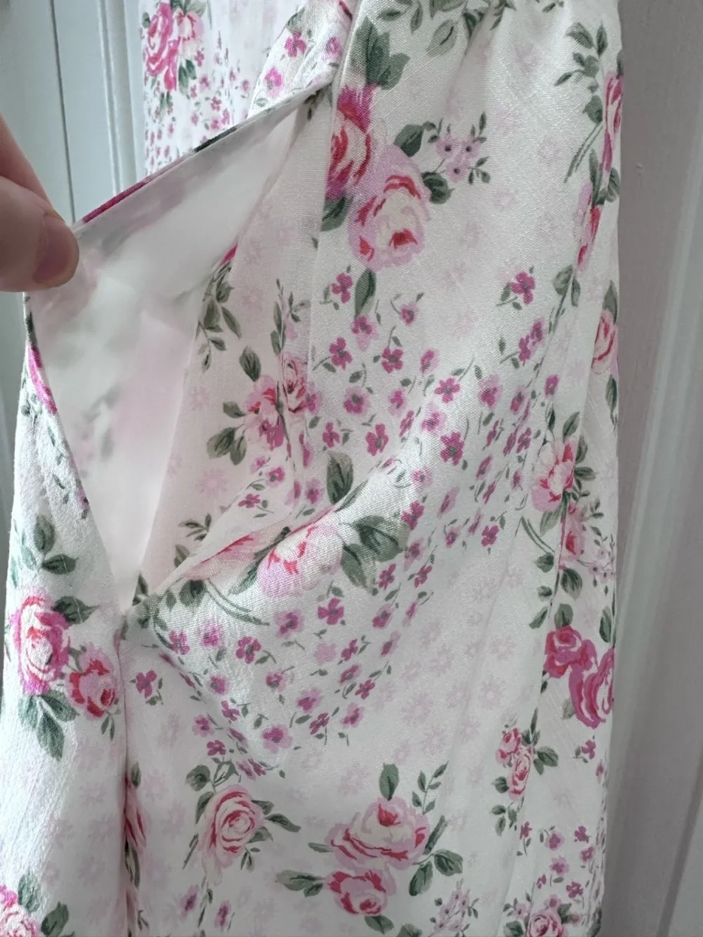 Altar'd State White Floral Mini Dress with Pink Roses, Pockets, size Large - Picture 10 of 10